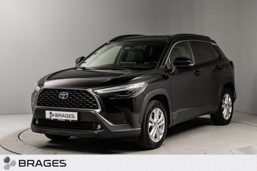 Bilde 1 av Toyota Corolla Cross Hybrid AWD-i 2,0 Executive