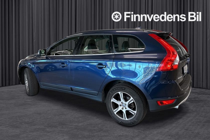 Bild 3 av Volvo XC60 D4 163 AWD Momentum DE