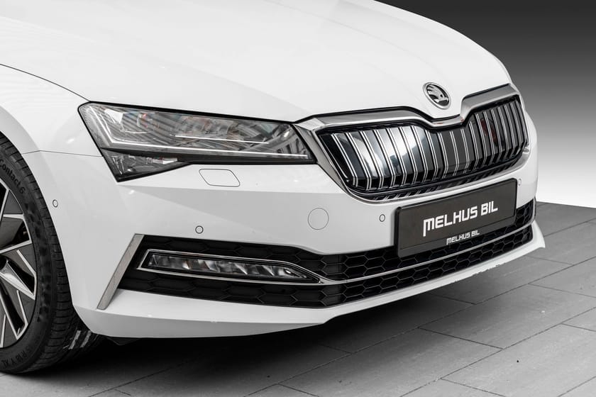 Bilde 2 av Škoda Superb iV Combi KAMERA•KROK•SPORTSSETER•FRI FRAKT