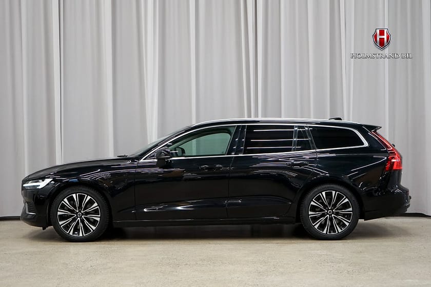 Bild 1 av Volvo V60 Recharge T6 AWD Core Läder Drag Pvärme Kamera BLIS MOMS