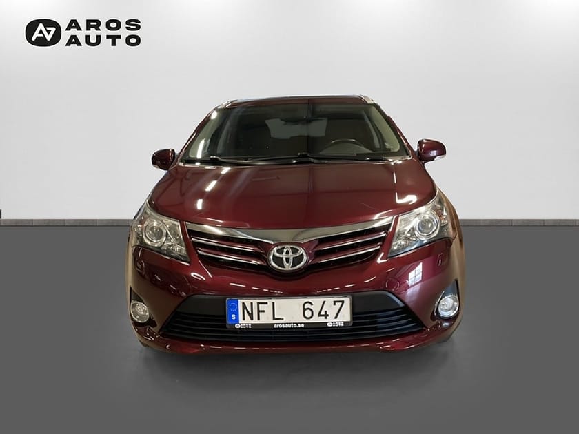 Bild 2 av Toyota Avensis Kombi 1.8 Valvematic Business Vinterhjul