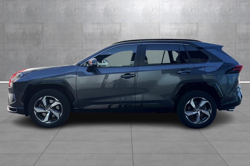 Bilde 2 av Toyota RAV4 Plug-in Hybrid 306HK Active Tech Hengerfeste LAV KM!