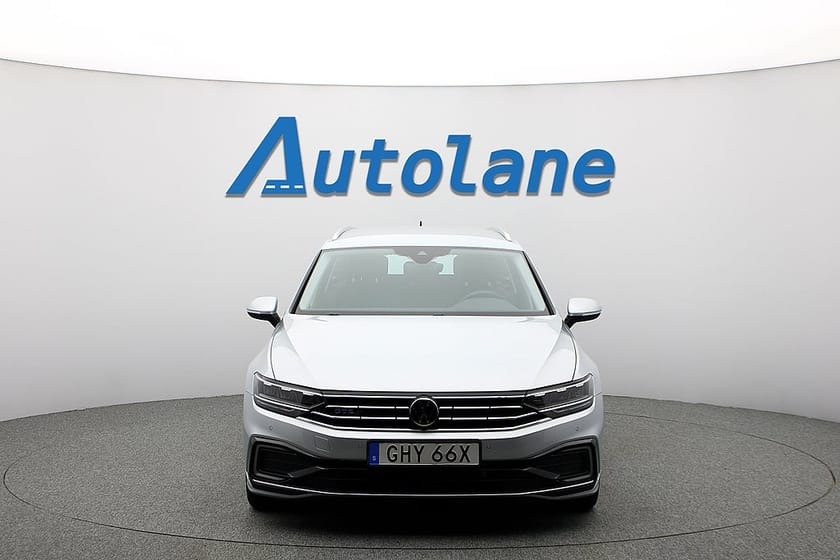 Bild 3 av Volkswagen Passat Sportscombi GTE Dragkrok, Värmare, Backamera 218hk