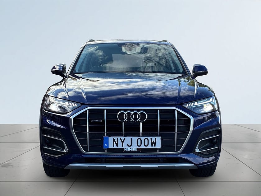 Bild 2 av Audi Q5 45 TFSI quattro MOMS/360/Pano/SoV-Däck/Darg/Psens/Ellucka