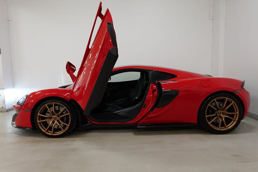 Bild 5 av McLaren 570S 570GT 3.8 V8 B&W Lift Kolfiber Sport-avgas Sv-såld En ägare