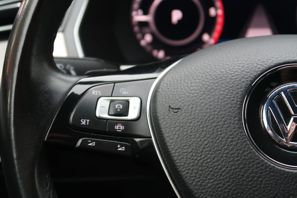 Volkswagen Passat 2019 - miniatyr 10