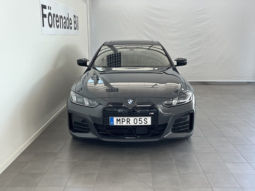 Bild 2 av BMW i4 M60 xDrive Gran Coupé Innovation Drag Rattvärme H/K Comfort Access