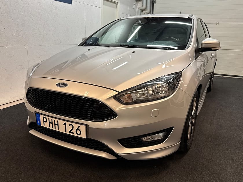 Bild 3 av Ford Focus Kombi 1.0 EcoBoost ST-Line 125hk Euro 6|NYKAMREM|NYBESS|