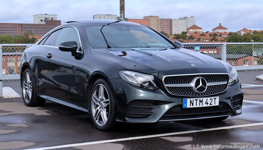 Bild 1 av Mercedes-Benz E 220 d Coupé 4MATIC AMG Pano S/V-hjul