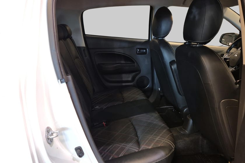 Bild 5 av Mitsubishi Space Star 1.2 MIVEC 71hk Elegance M-Värm Kamera