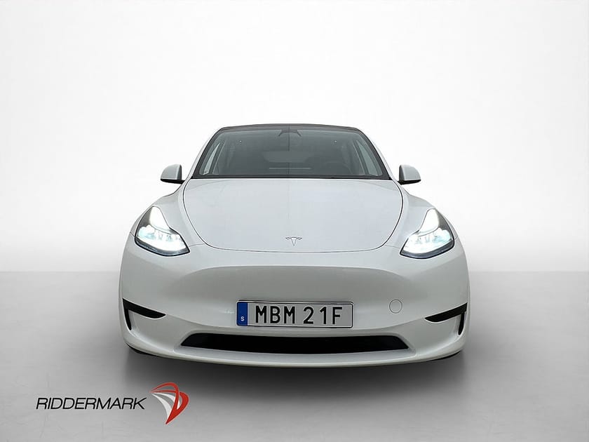 Bild 3 av Tesla Model Y Standard Range RWD Dragkrok Autopilot MOMS