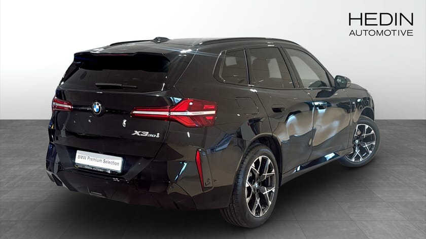 Bild 2 av BMW X3 30e xDrive M Sport / H&K / Drag / Adaptiva LED