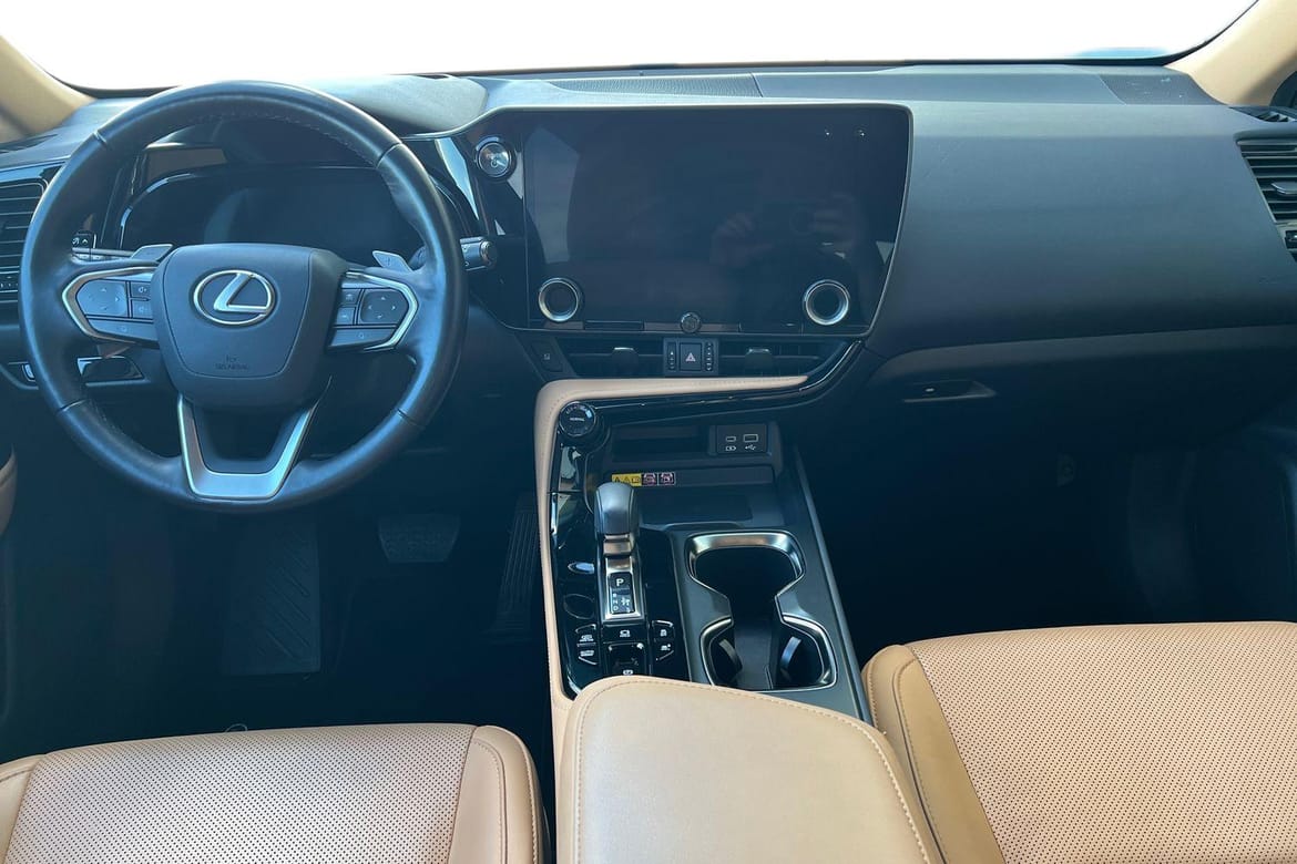 Lexus NX 450h+ E-CVT, 309hp, 2023
