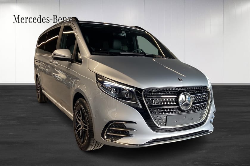 Bild 2 av Mercedes-Benz V 300d 4MATIC 3.2t Ex-lång, Avantgarde