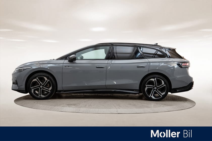Bilde 2 av Volkswagen ID.7 GTX Tourer