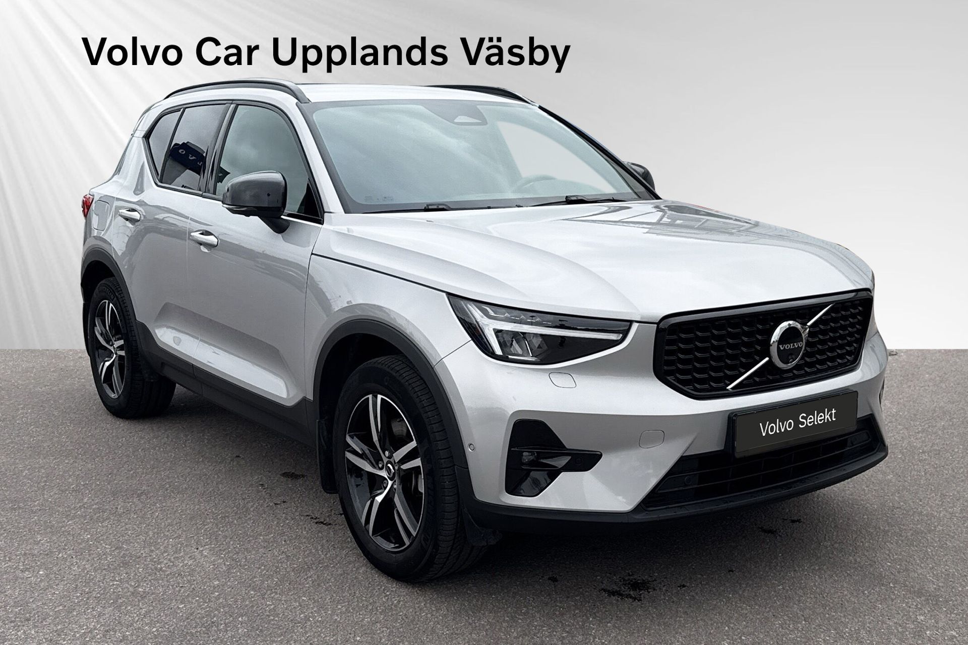 Volvo XC40 B3 FWD Bensin Plus Dark 2025, bild 6/10
