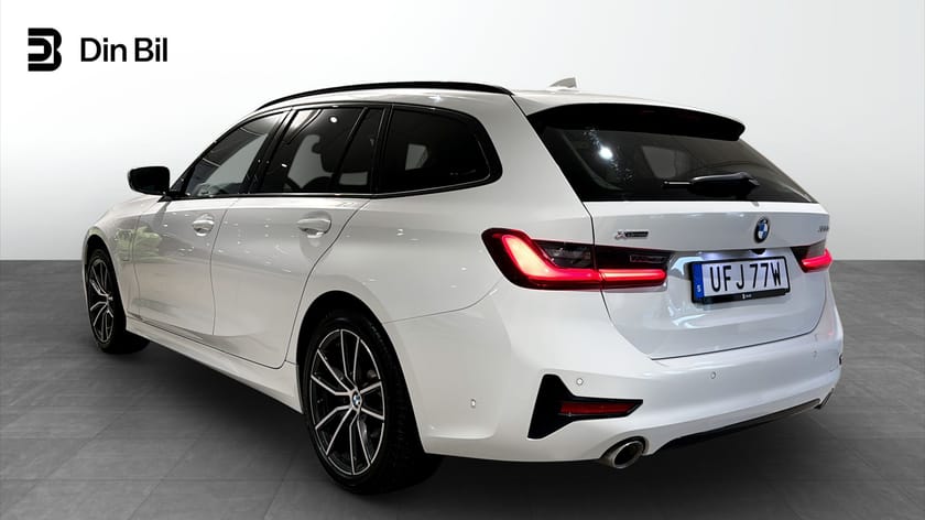 Bild 3 av BMW 330e xDrive Touring Sport Line