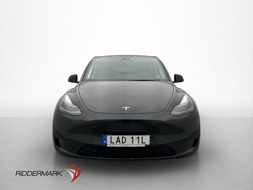 Bild 3 av Tesla Model Y Standard Range RWD Dragkrok Autopilot Värmepump