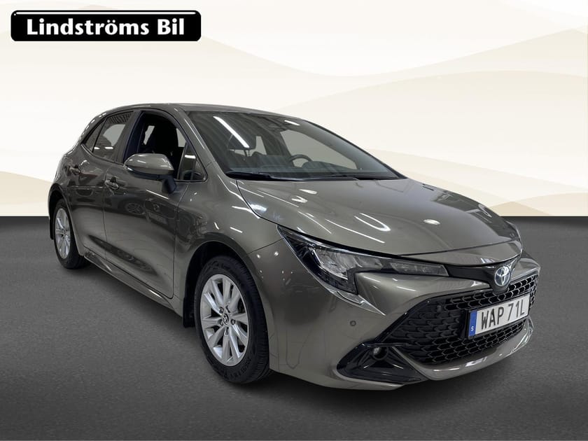 Bild 3 av Toyota Corolla Hybrid 1,8 5D ACTIVE PLUS  VINTERHJUL  DRAGKROK