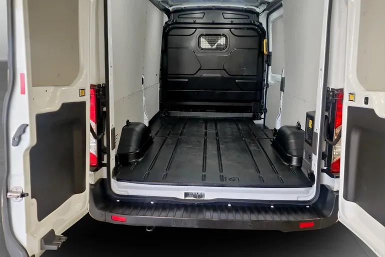 Ford E-Transit 350