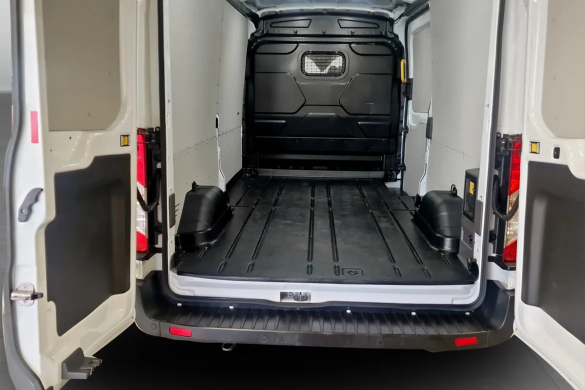 Ford E-Transit 350