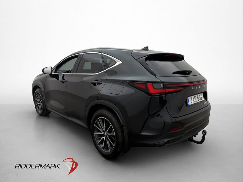 Bild 4 av Lexus NX 350h AWD Executive HUD 360° Drag Skinn Rattvärme