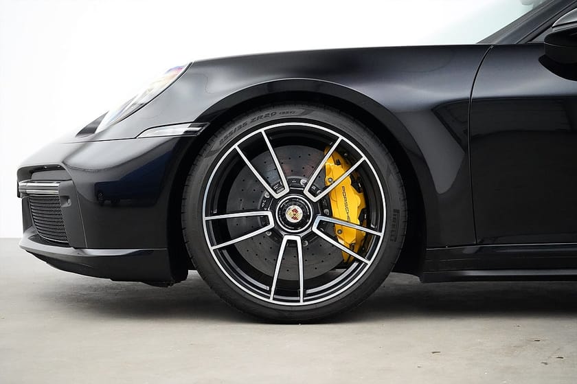 Bild 2 av Porsche 911 Turbo S Cabriolet 992 / 650hk / Burm. / Matrix