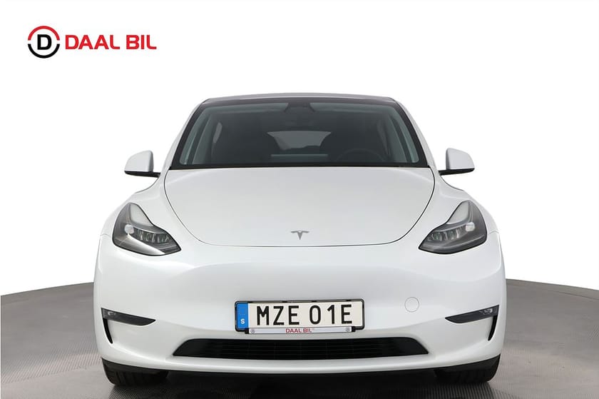 Bild 2 av Tesla Model Y Long Range AWD 514HK DRAG AUTOPILOT PANO P-VÄRM