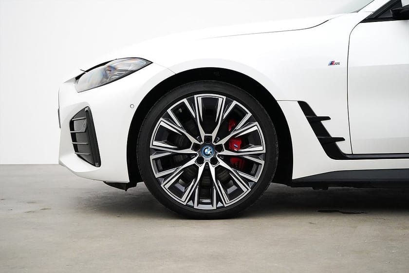 Bild 2 av BMW i4 eDrive40 Gran Coupé / 340hk / M-Sport Pro / H/K / 360
