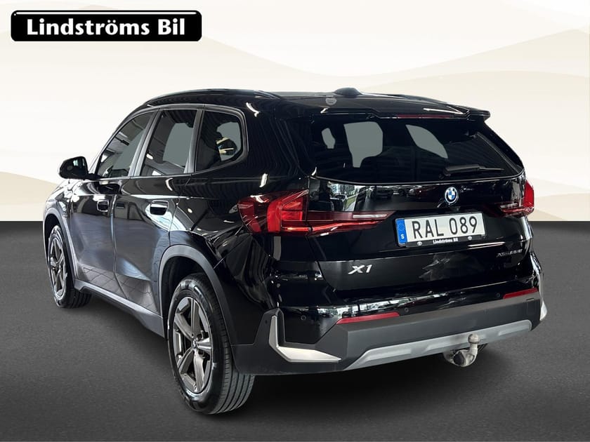 Bild 4 av BMW X1 xDrive25e Plug-in Hybrid Dragkrok Sommar/Vinterhjul