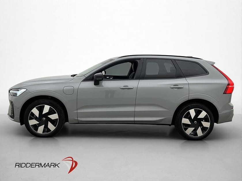 Bild 3 av Volvo XC60 Recharge T6 AWD Plus Dark Pano H/K 360° Drag MOMS