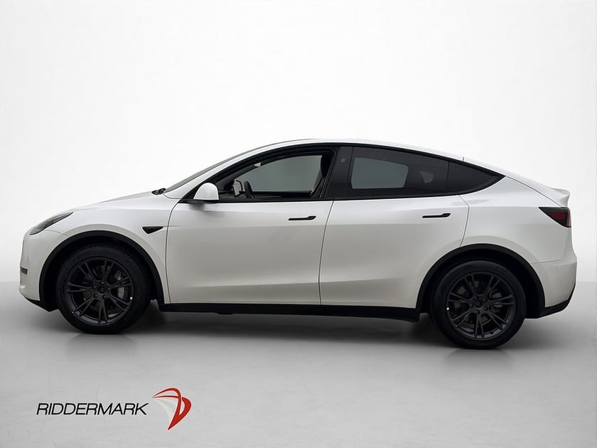 Bild 5 av Tesla Model Y Long Range AWD 514hk MOMS Autopilot Drag
