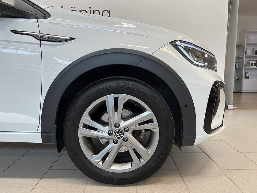 Bild 3 av Volkswagen Taigo 1.0 TSI 110hk R-Line I El Motorvärmare I BLIS