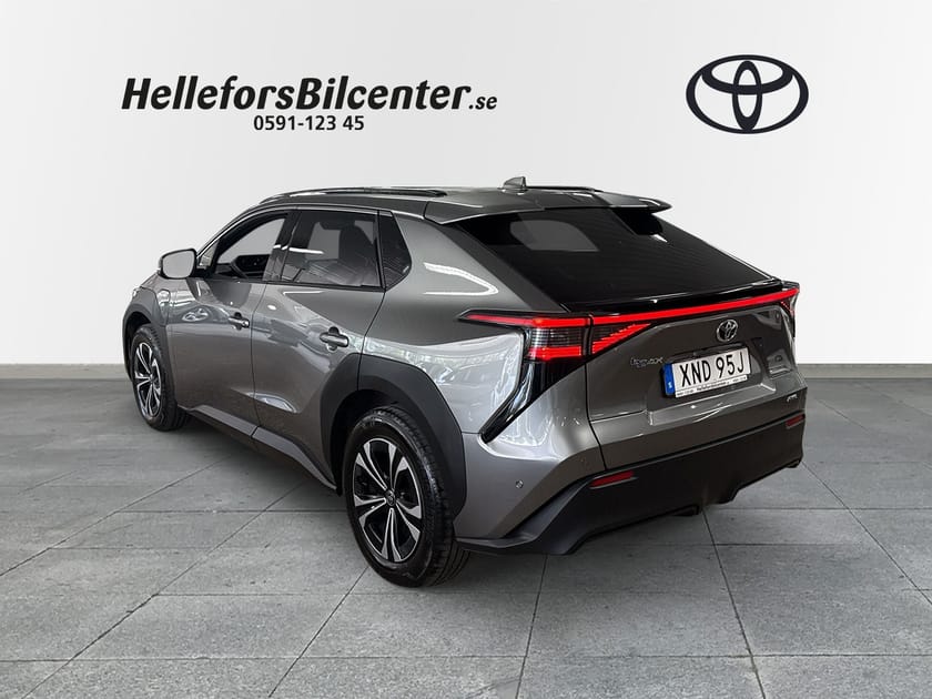 Bild 2 av Toyota bZ4X 