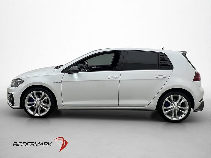 Bild 4 av Volkswagen Golf GTE 1.4 TSI Pano Cockpit Kamera Skinn Navi