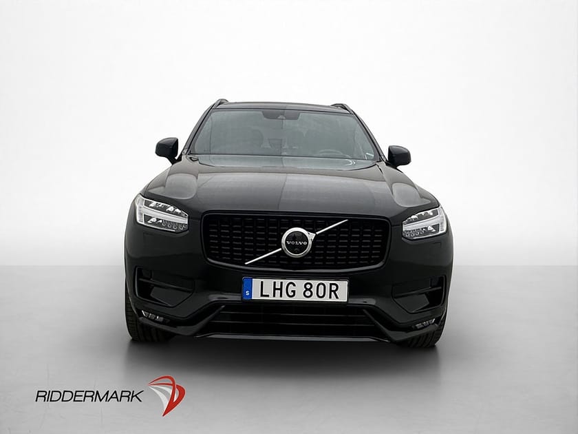 Bild 2 av Volvo XC90 B5 AWD R-Design 7-Sits B&W Pano Luft Drag HUD 360