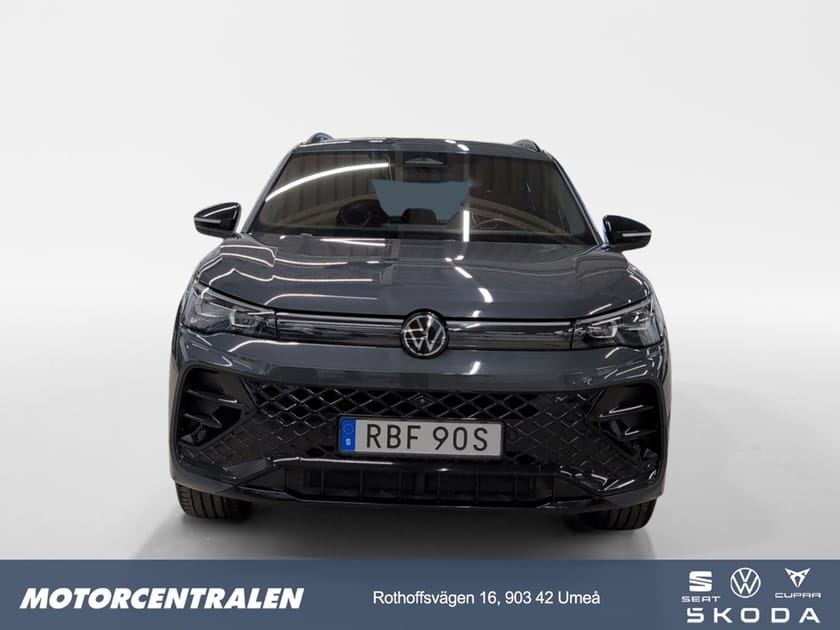 Bild 5 av Volkswagen Tiguan R-LINE 2.0TDI 193HK  4X4/drag/Backkamera/Fjärrvärm