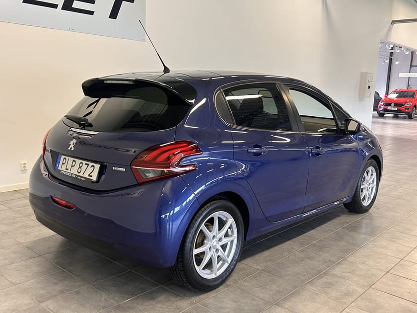 Bild 4 av Peugeot 208 1.2 PureTech 82hk Style Aut/Pano