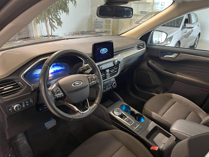 Bild 2 av Ford Kuga Plug-In Hybrid E-Cvt Drag