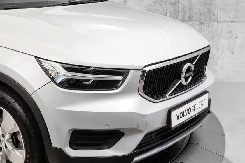 Bilde 2 av Volvo XC40 T4 Momentum Hengerfeste/Cruise/Delskinn