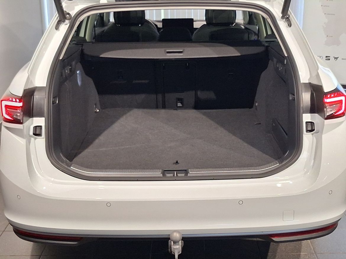 Škoda Škoda Superb iV Kombi — bild 23