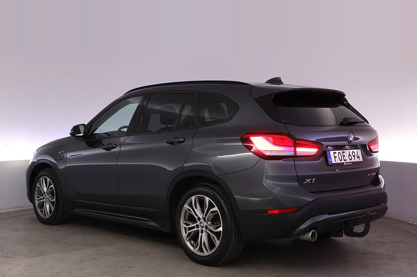 Bild 4 av BMW X1 xDrive25e Sportline Drag PDC HuD Navi AdapFarth