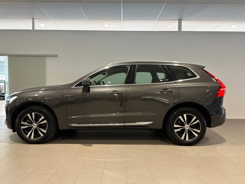 Bild 5 av Volvo XC60 Recharge T6 Core Bright / Panoramatak / Backkamera / Navigation
