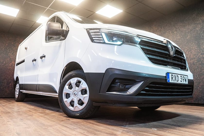 Bild 3 av Renault Trafic Skåpbil 3.0t 2.0 dCi 130 | MOMS | Lång | Värmare | 1811 kr/mån