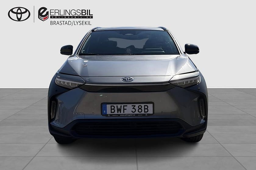 Bild 5 av Toyota bZ4X 71.4 kWh STYLE PREMIUMPAKET V-HJUL / LÅGA MIL / MOMS