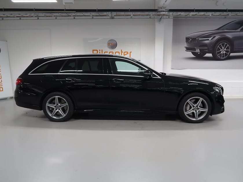Bild 5 av Mercedes-Benz E 300 de T PLUG-IN Hybrid EQ Power AMG Line V-Däck ingår
