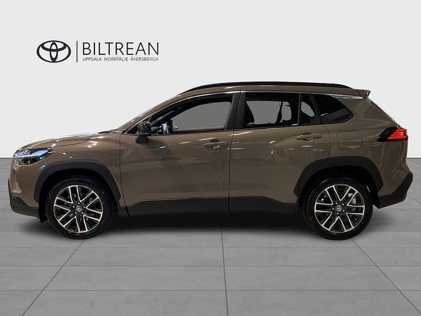 Bild 3 av Toyota Corolla Cross Hybrid 1,8 Style Vinterhjul Ingår!