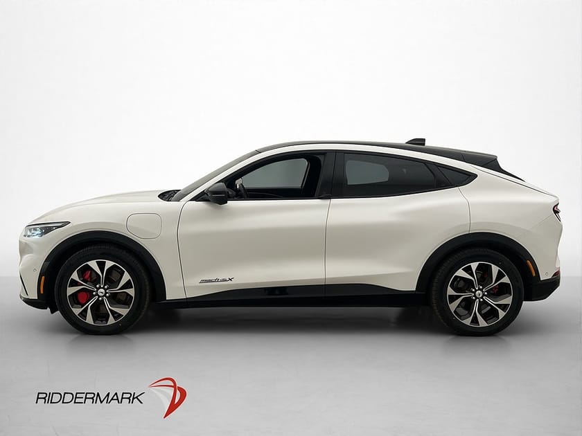 Bild 5 av Ford Mustang Mach-E Long Range AWD Pano B&O 360° Skinn MOMS