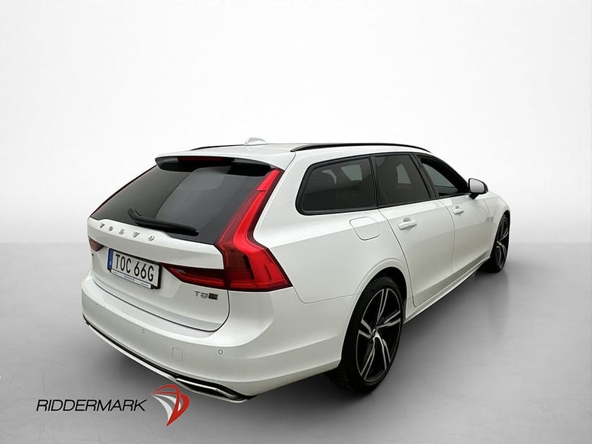 Bild 4 av Volvo V90 Recharge T8 AWD R-Design Pano H/K Drag Kamera