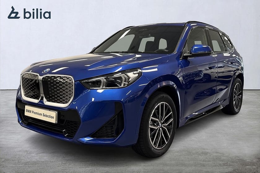 Bild 1 av BMW iX1 eDrive20 eDrive 20 M-sport | H&K | Drag | El-stolar | 360